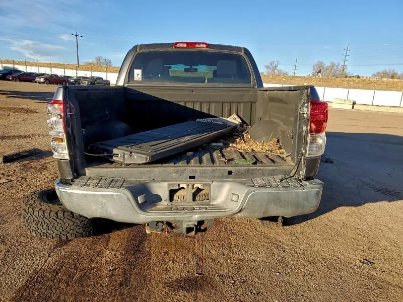 2013 TOYOTA TUNDRA CREWMAX SR5  