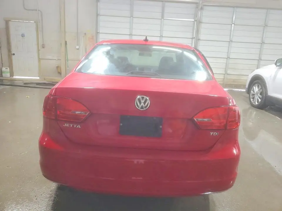 2013 VOLKSWAGEN JETTA TDI  