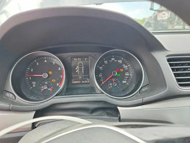 2016 VOLKSWAGEN PASSAT S  