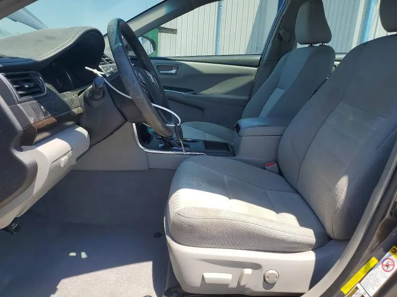 2016 TOYOTA CAMRY LE  