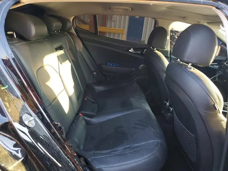 2018 KIA STINGER PREMIUM  