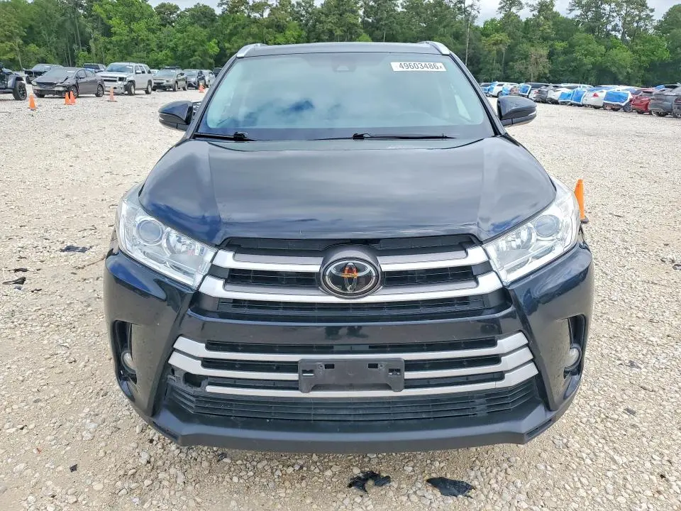 2017 TOYOTA HIGHLANDER XLE  