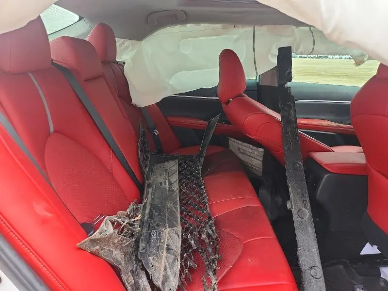 2019 TOYOTA CAMRY XSE V6  
