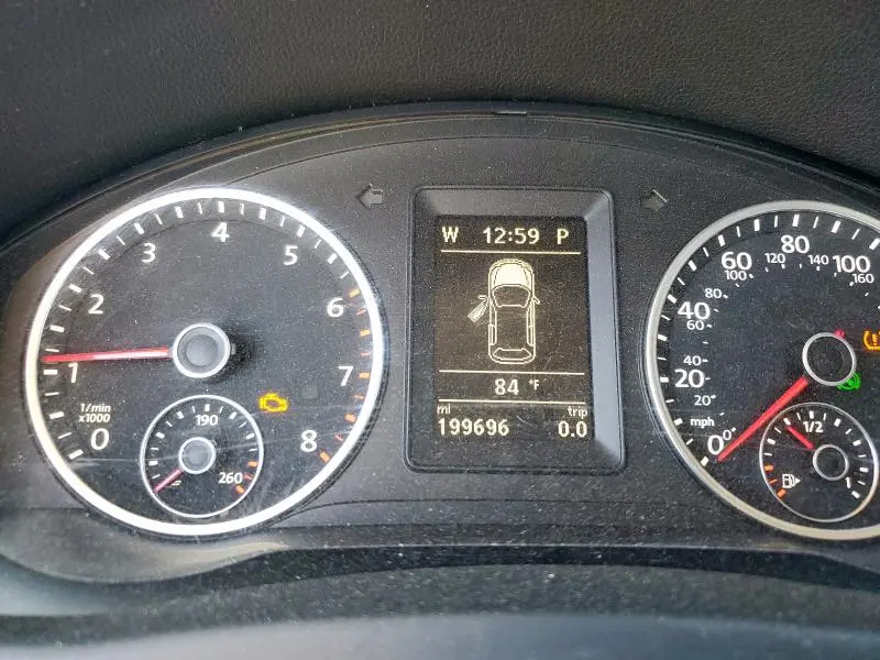 2014 VOLKSWAGEN TIGUAN S  