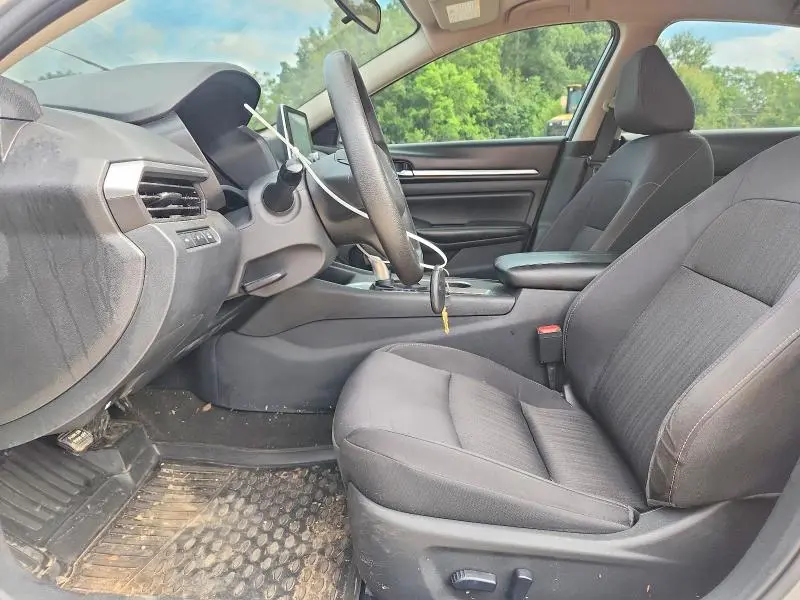 2022 NISSAN ALTIMA SV  