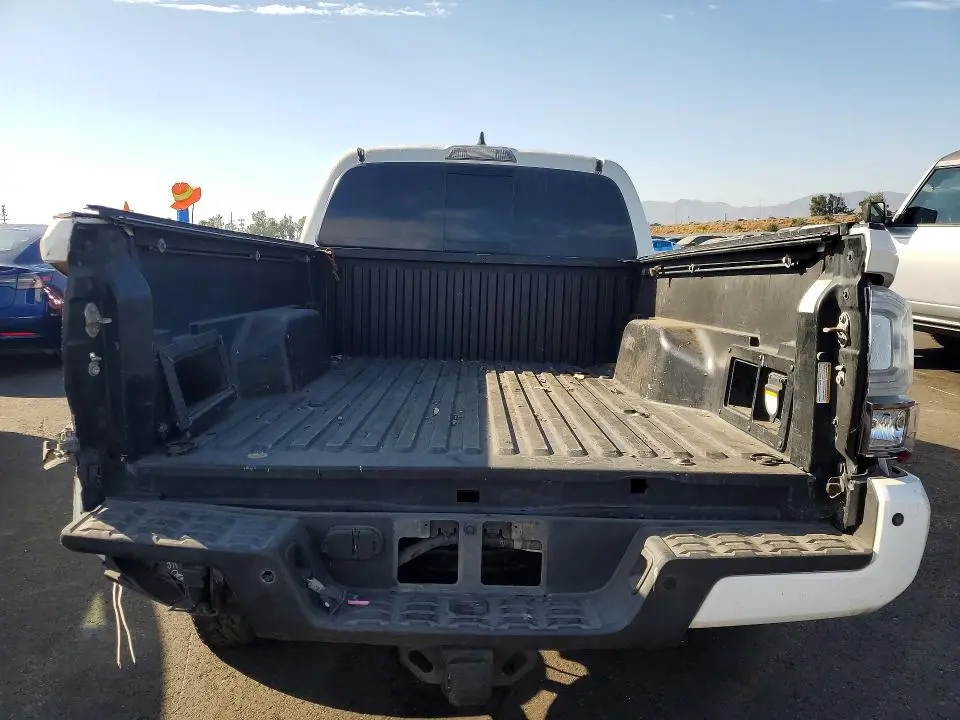 2017 TOYOTA TACOMA TRD SPORT  