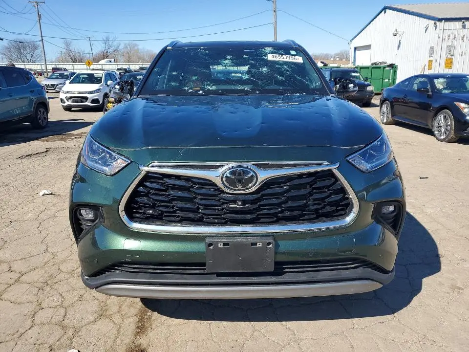 2023 TOYOTA HIGHLANDER PLATINUM  