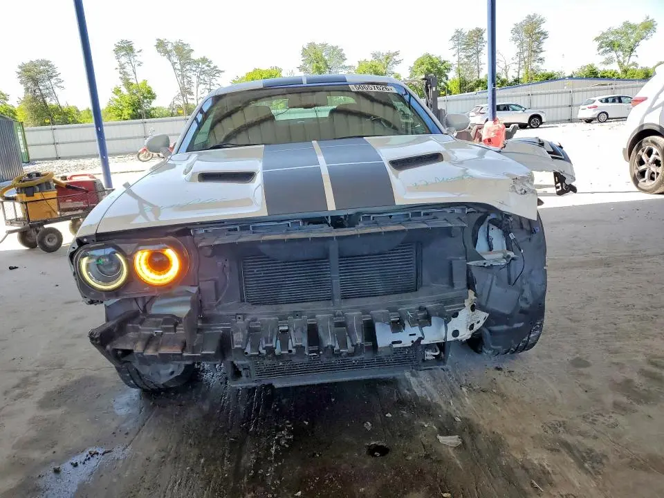 2017 DODGE CHALLENGER SXT  
