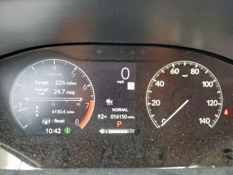 2025 HONDA HR-V LX  