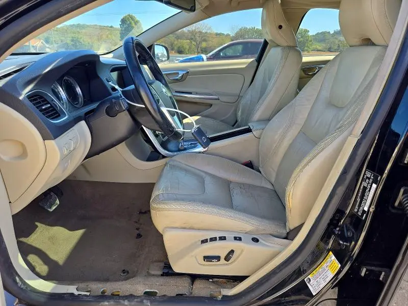 2012 VOLVO S60 T5  