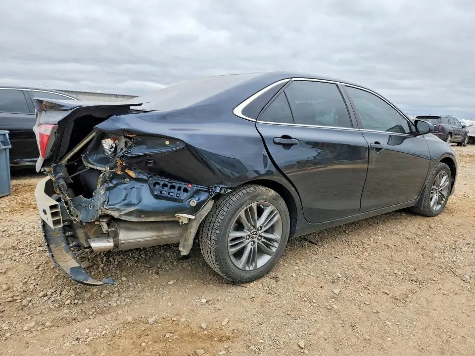 2017 TOYOTA CAMRY SE  