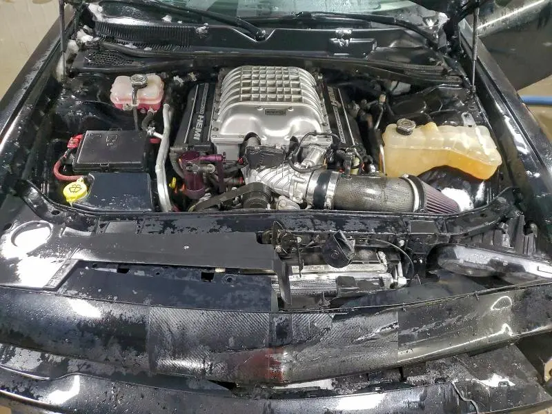 2016 DODGE CHALLENGER SRT HELLCAT  