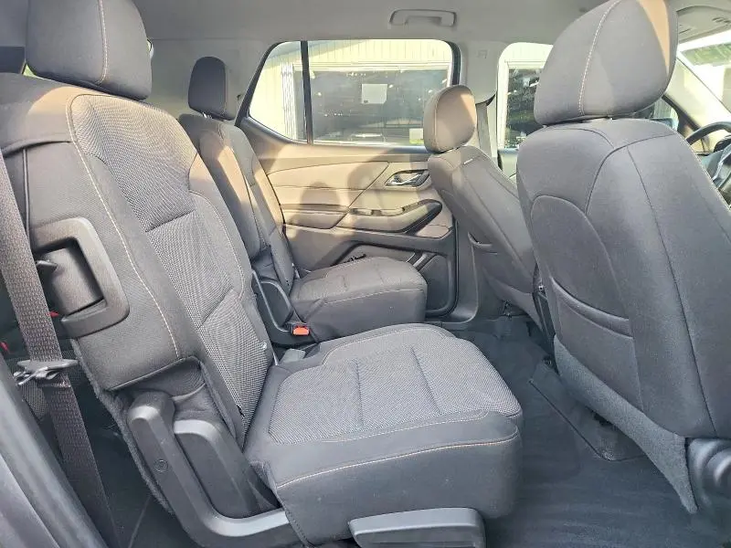 2020 CHEVROLET TRAVERSE LT  