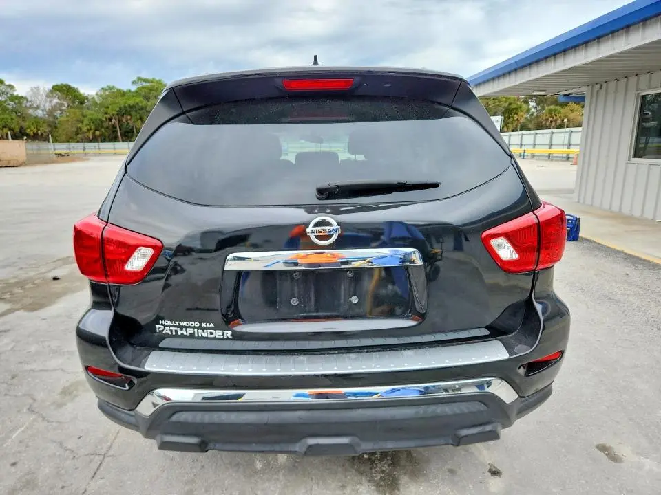 2017 NISSAN PATHFINDER S  