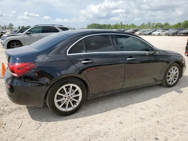 2019 MERCEDES-BENZ A 220  