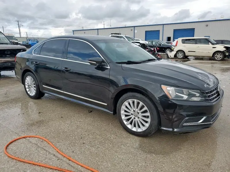 2016 VOLKSWAGEN PASSAT SE  