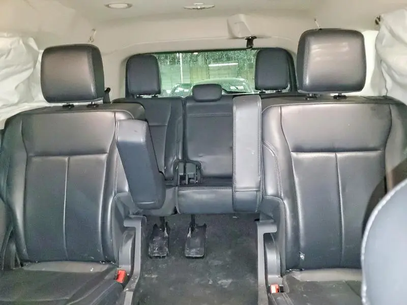 2023 FORD EXPEDITION XLT  