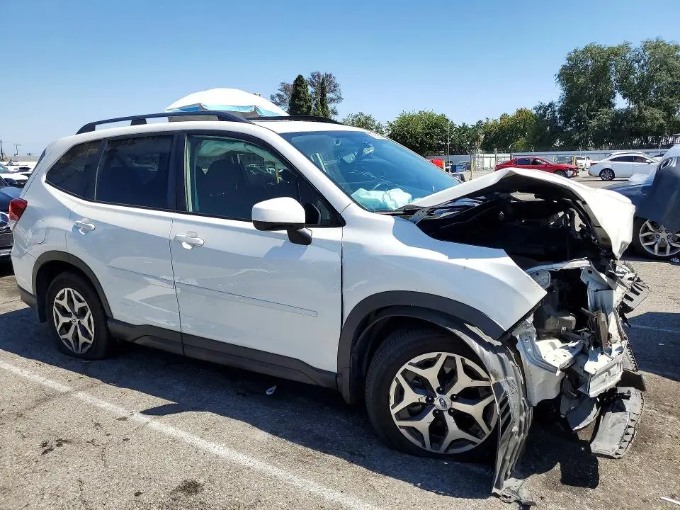 2019 SUBARU FORESTER PREMIUM  