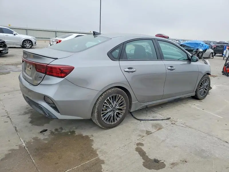 2023 KIA FORTE GT LINE  