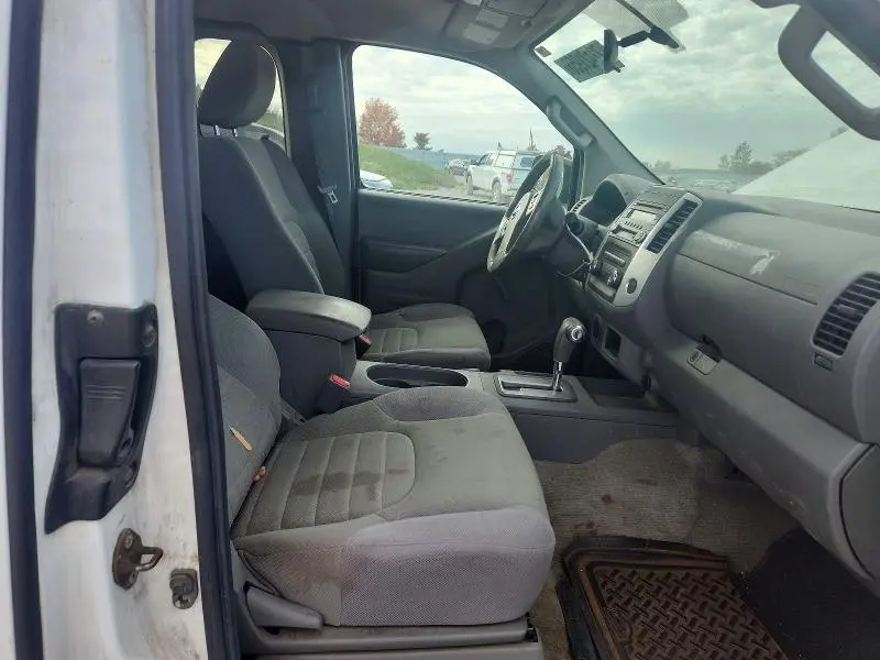 2016 NISSAN FRONTIER S  