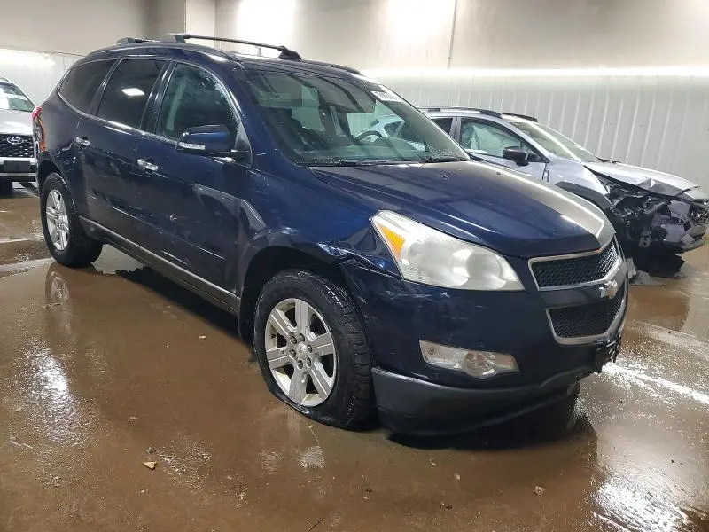 2011 CHEVROLET TRAVERSE LT  