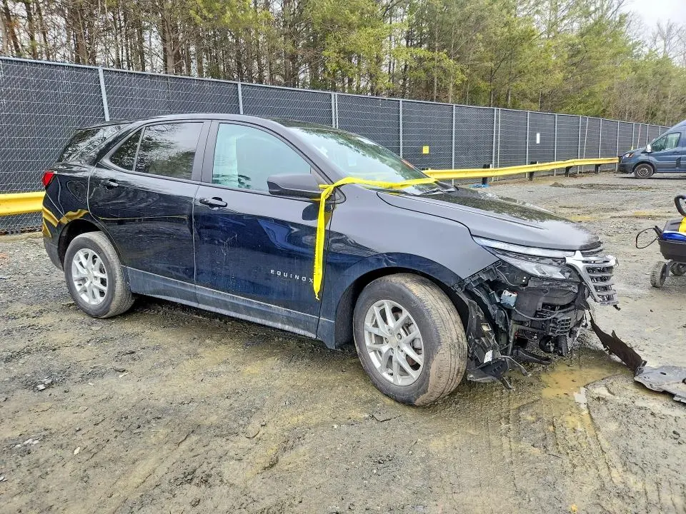 2023 CHEVROLET EQUINOX LS  