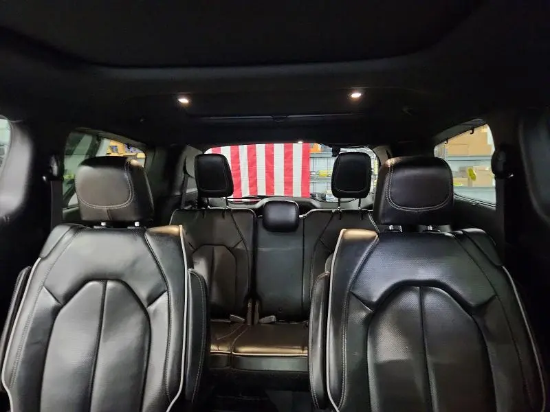 2019 CHRYSLER PACIFICA LIMITED  