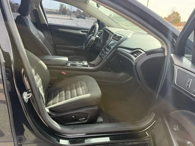 2017 FORD FUSION SE HYBRID  