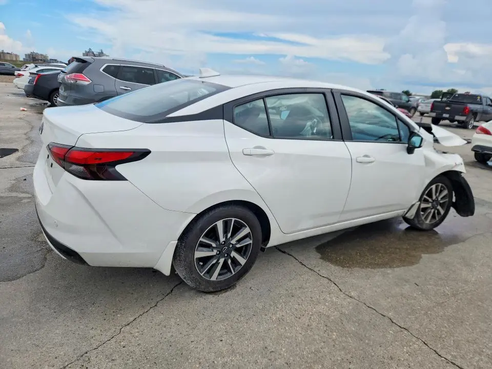 2025 NISSAN VERSA SV  
