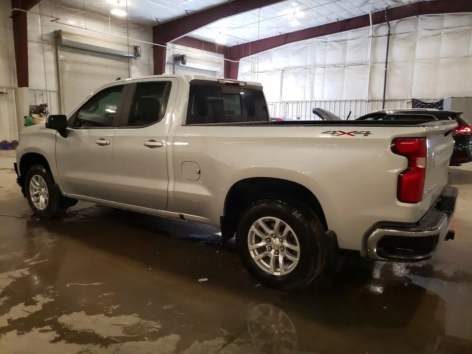 2020 CHEVROLET SILVERADO K1500 LT  