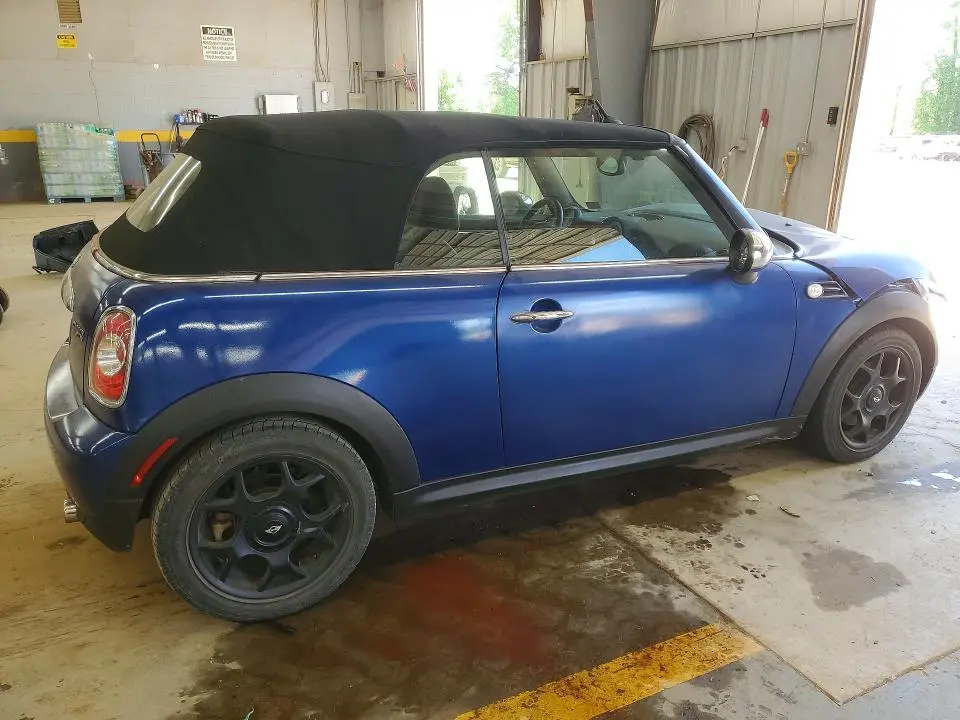 2012 MINI COOPER BASE  