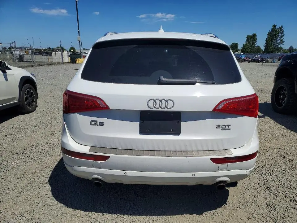 2011 AUDI Q5 PREMIUM PLUS  
