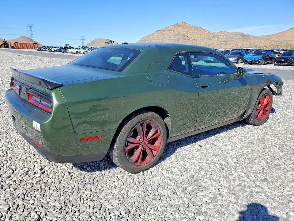 2022 DODGE CHALLENGER SXT  