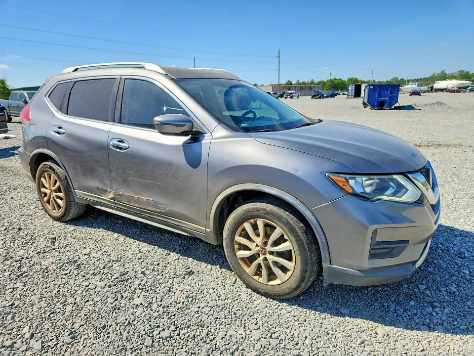2018 NISSAN ROGUE SV  