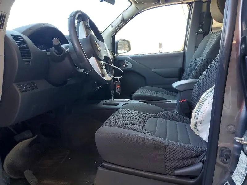 2018 NISSAN FRONTIER SV  