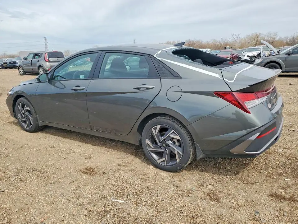 2025 HYUNDAI ELANTRA SEL SPORT  