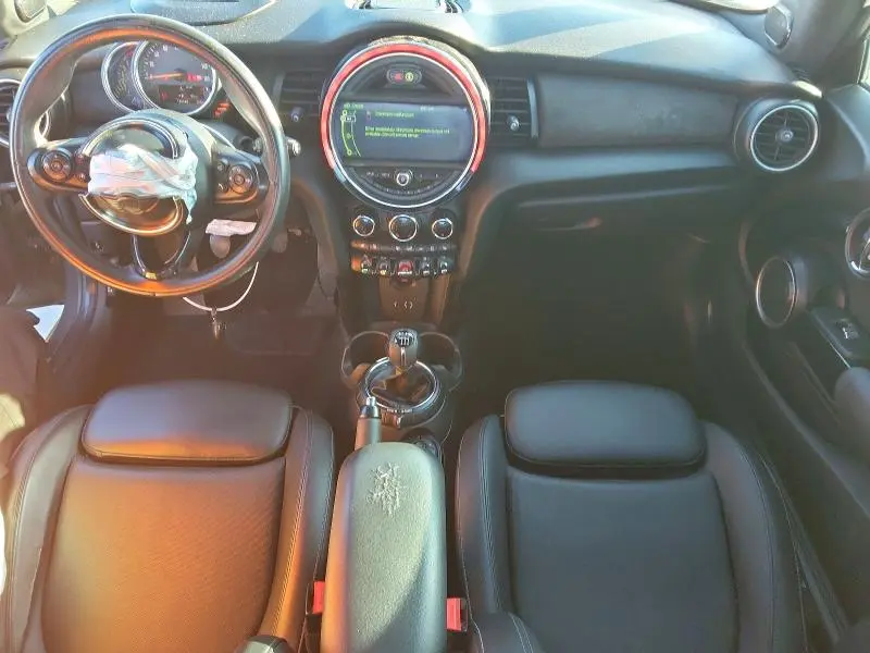 2015 MINI COOPER S  