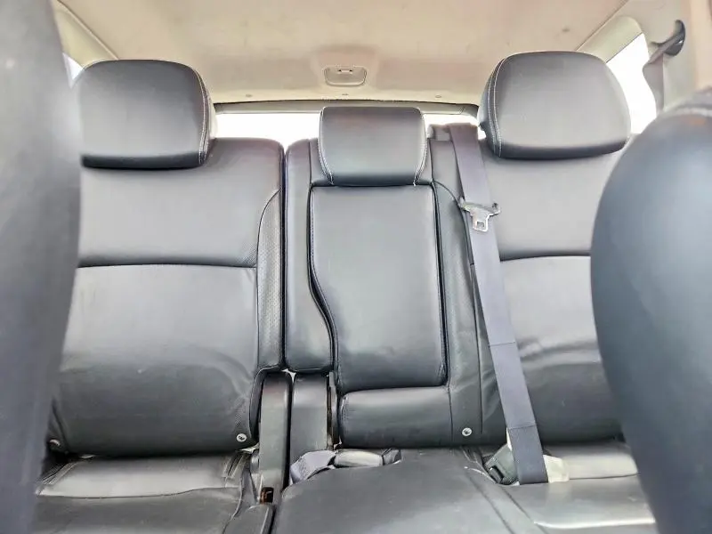 2010 MITSUBISHI OUTLANDER XLS  