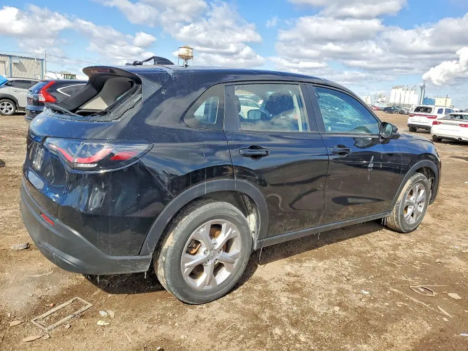 2023 HONDA HR-V LX  