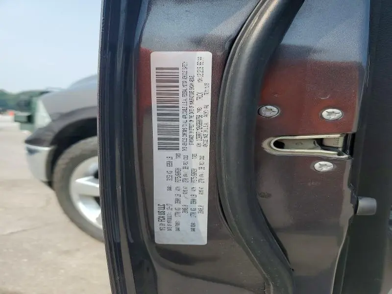 2017 RAM 1500 SLT  