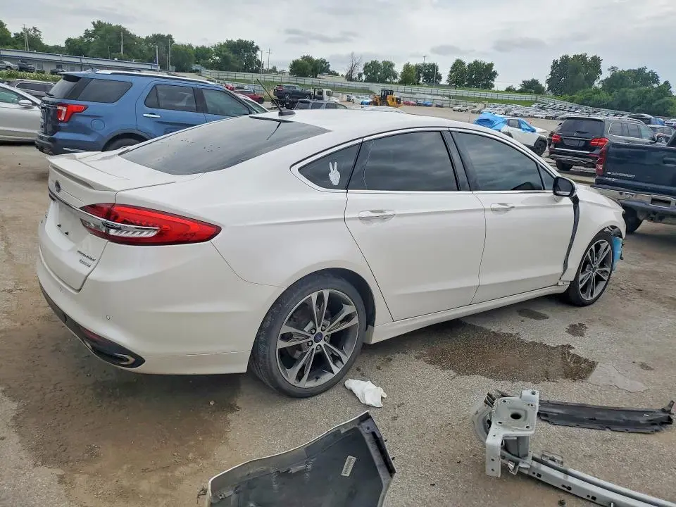 2017 FORD FUSION TITANIUM  