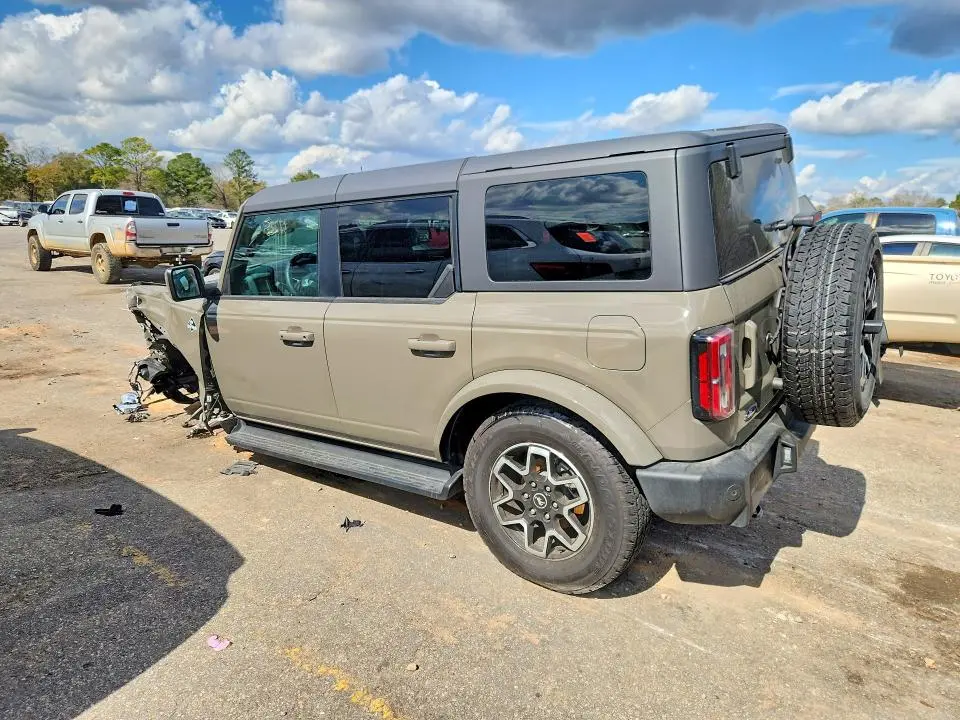 2025 FORD BRONCO OUTER BANKS  