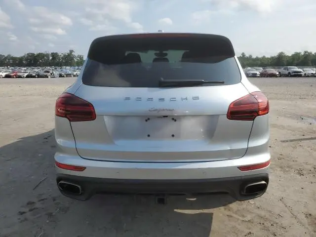 2017 PORSCHE CAYENNE   