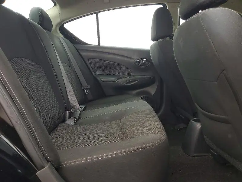 2019 NISSAN VERSA SV  