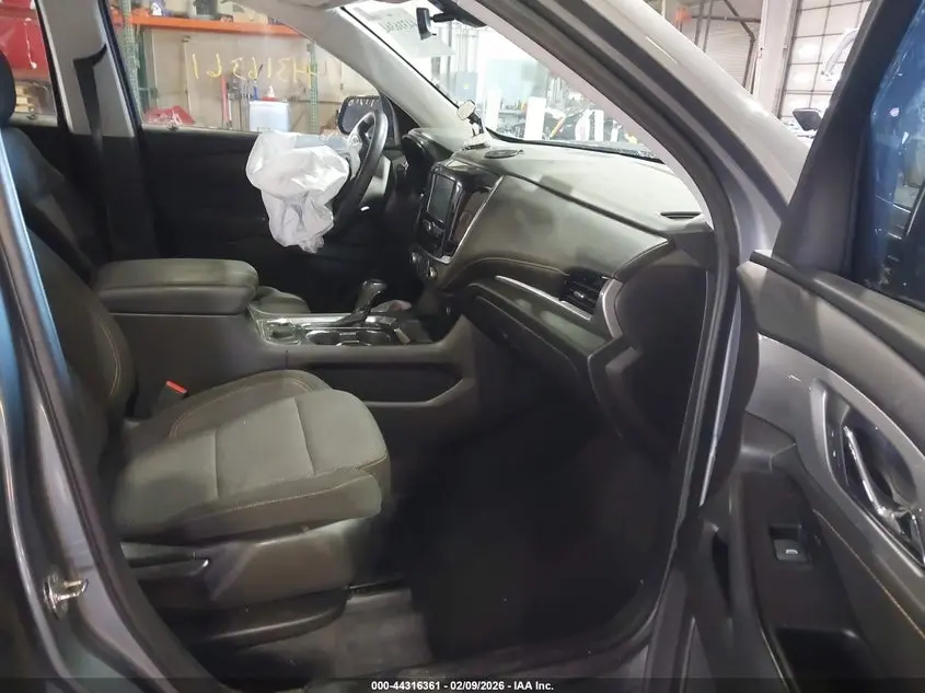 2019 CHEVROLET TRAVERSE LS