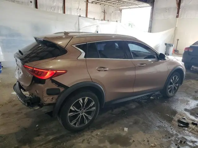 2017 INFINITI QX30 BASE  