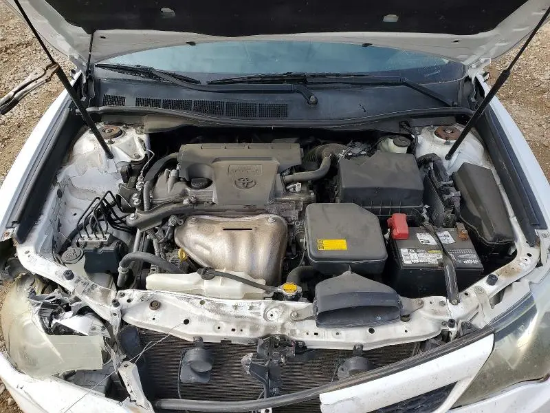 2013 TOYOTA CAMRY SE  