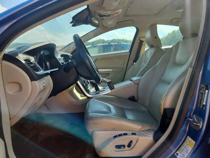 2015 VOLVO S60 PREMIER  