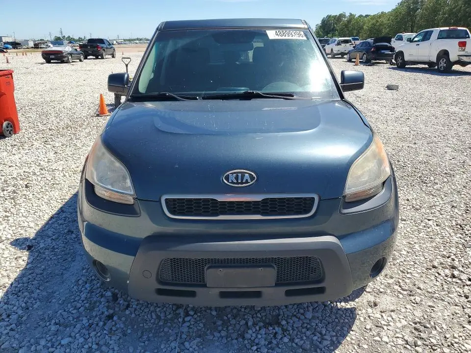 2011 KIA SOUL +  