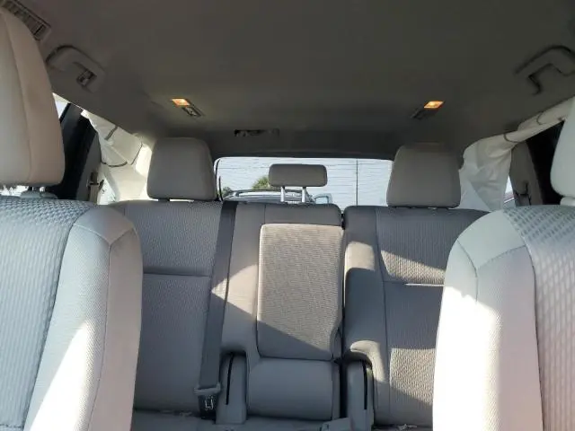 2019 TOYOTA HIGHLANDER LE  